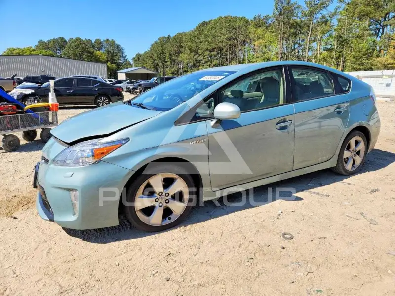 2014 Toyota PRIUS photo