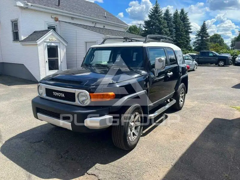 2014 Toyota FJ Cruiser photo