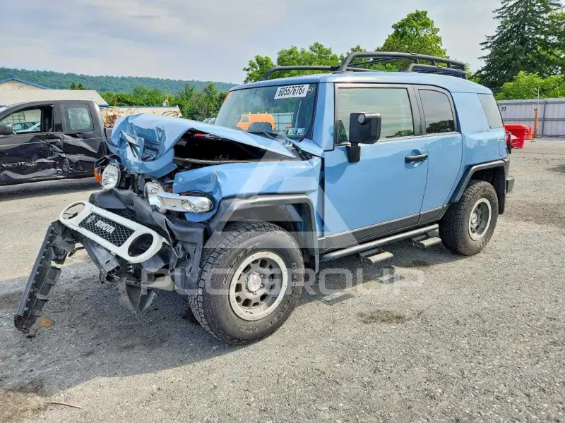 2014 Toyota FJ Cruiser фото