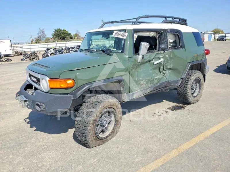 2014 Toyota FJ Cruiser фото