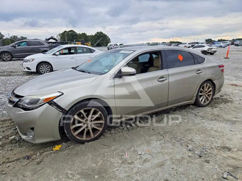 2014 Toyota AVALON photo