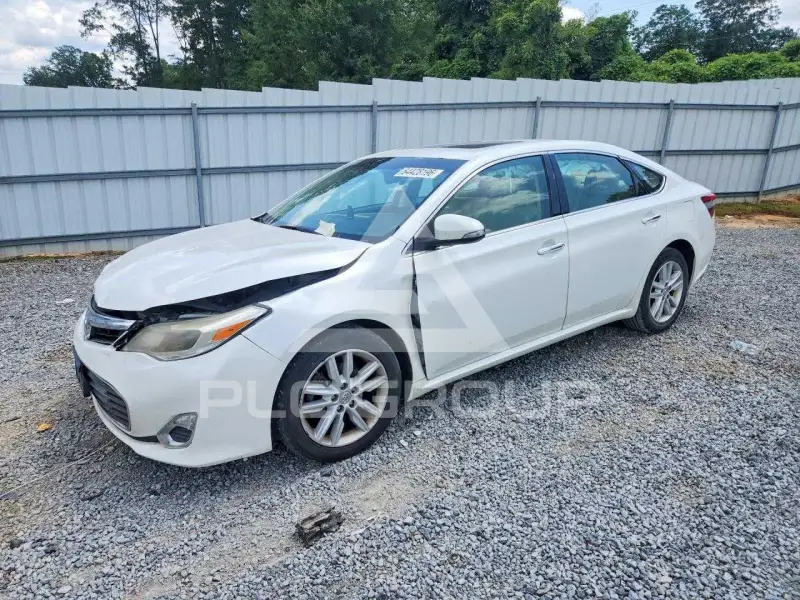 2014 Toyota AVALON photo
