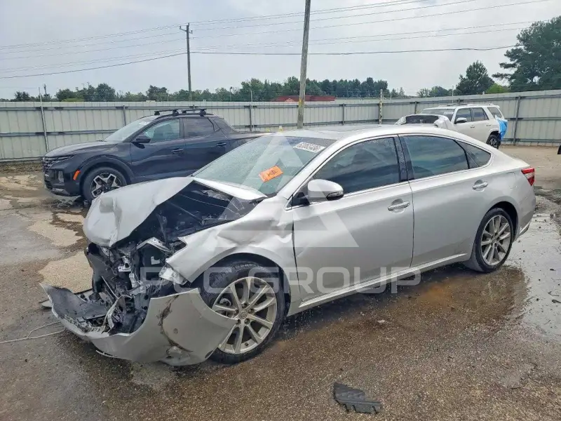 2014 Toyota AVALON photo