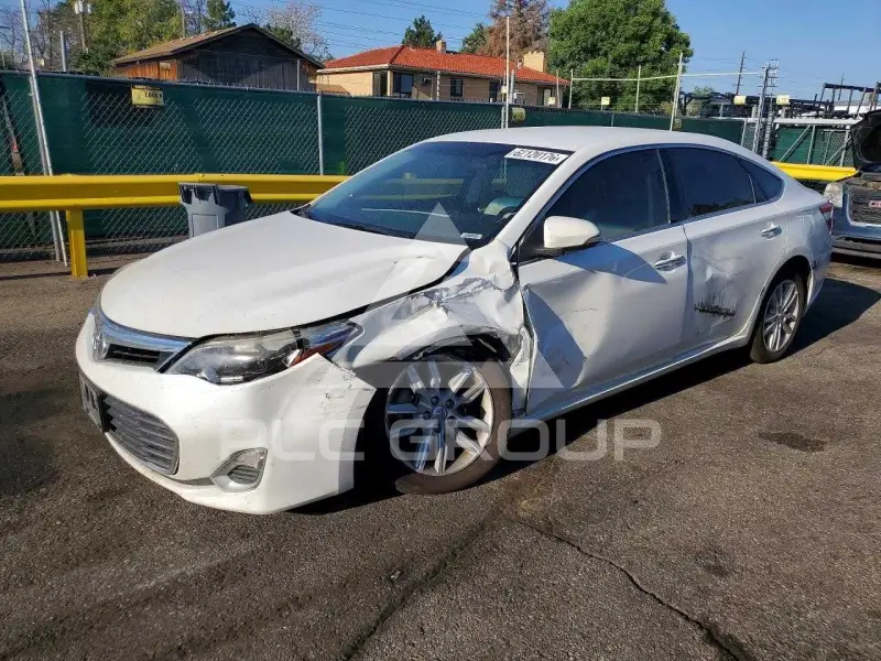 2014 Toyota AVALON photo