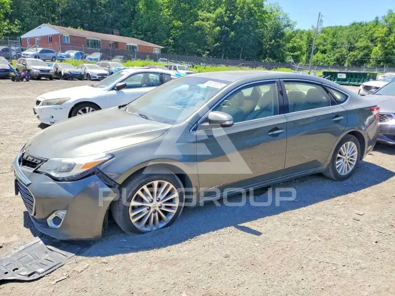 2014 Toyota AVALON photo