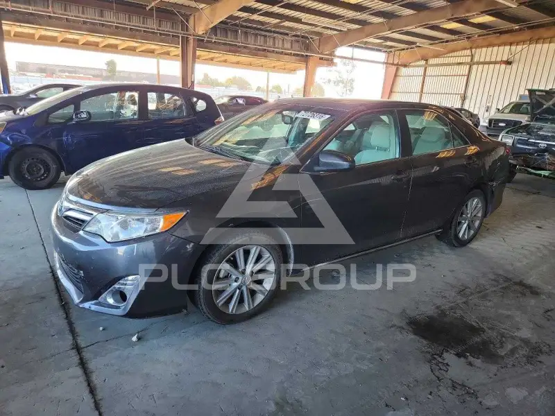 2014 Toyota CAMRY фото