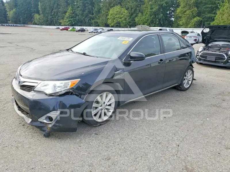 2014 Toyota CAMRY фото