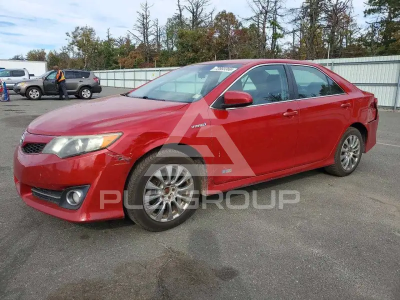 2014 Toyota CAMRY фото