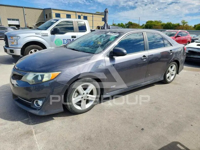 2014 Toyota CAMRY фото
