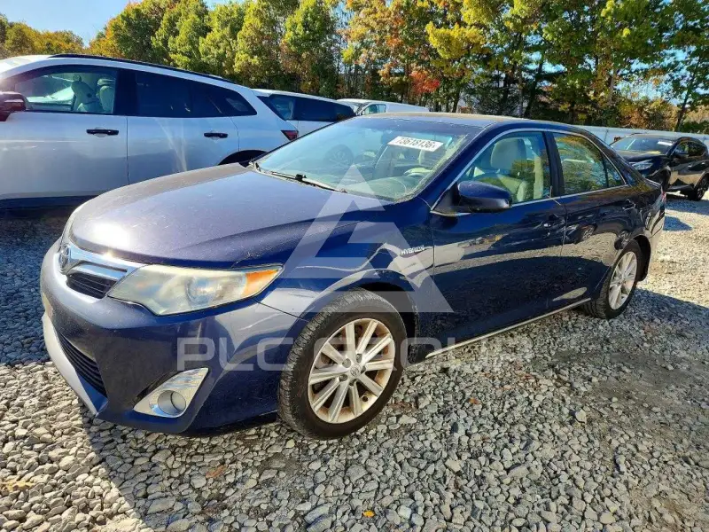 2014 Toyota CAMRY фото