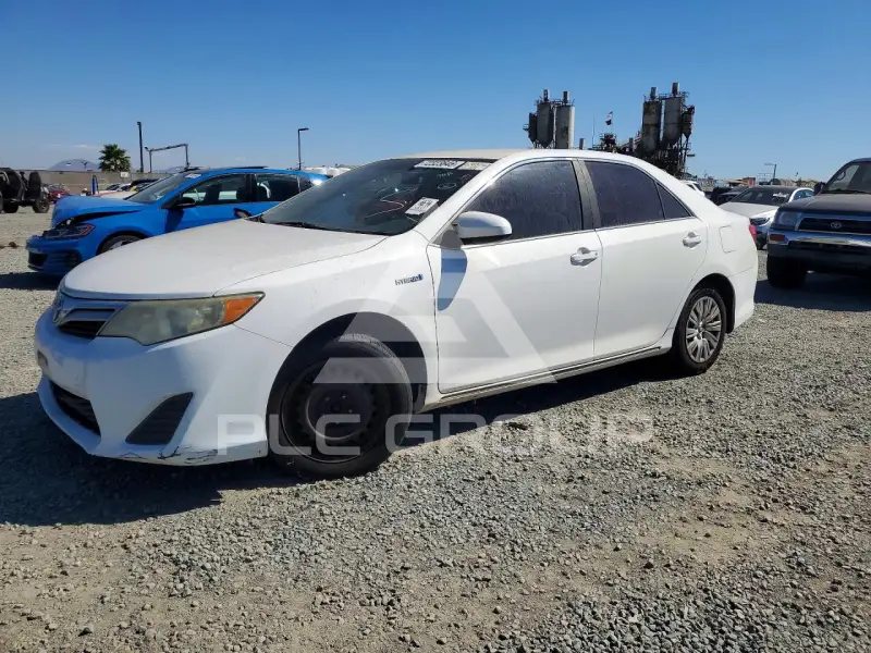 2014 Toyota CAMRY фото