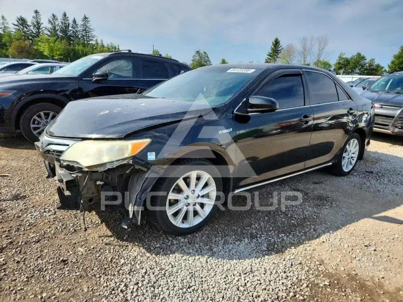 2014 Toyota CAMRY photo