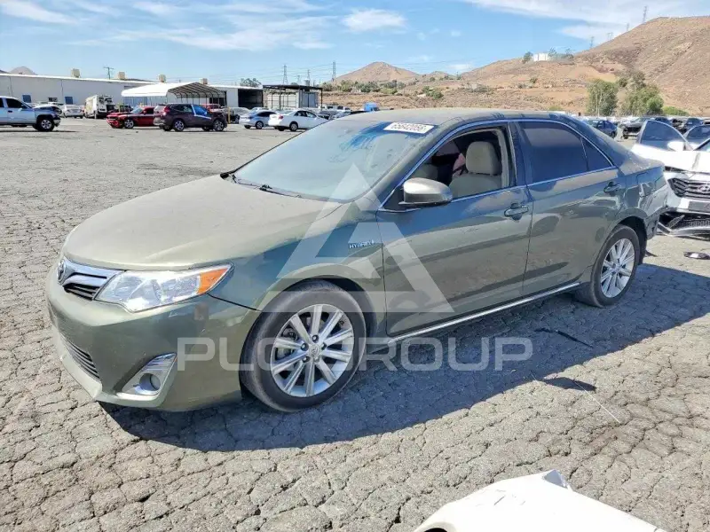 2014 Toyota CAMRY фото