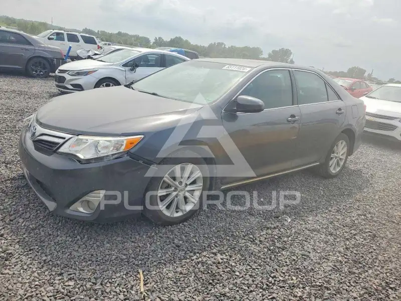 2014 Toyota CAMRY фото