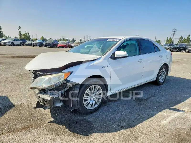 2014 Toyota CAMRY фото