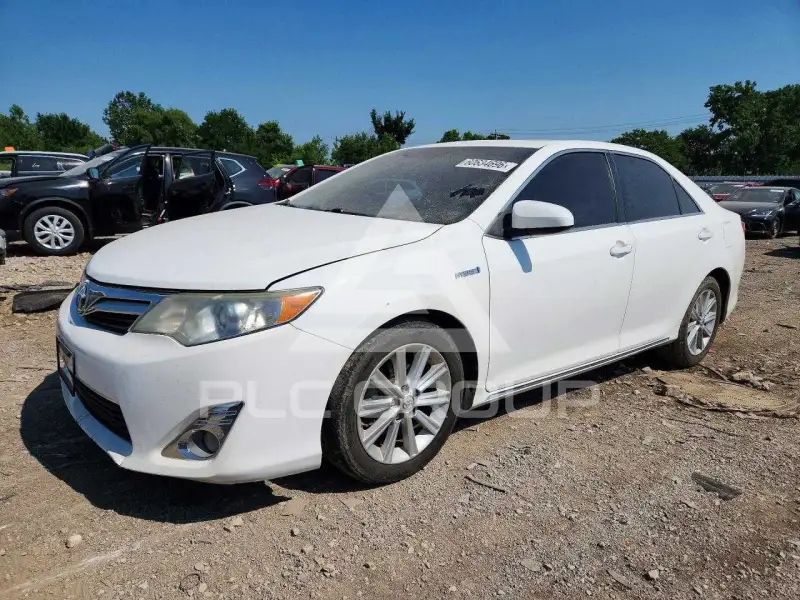 2014 Toyota CAMRY photo