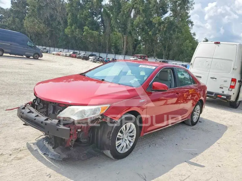 2014 Toyota CAMRY фото