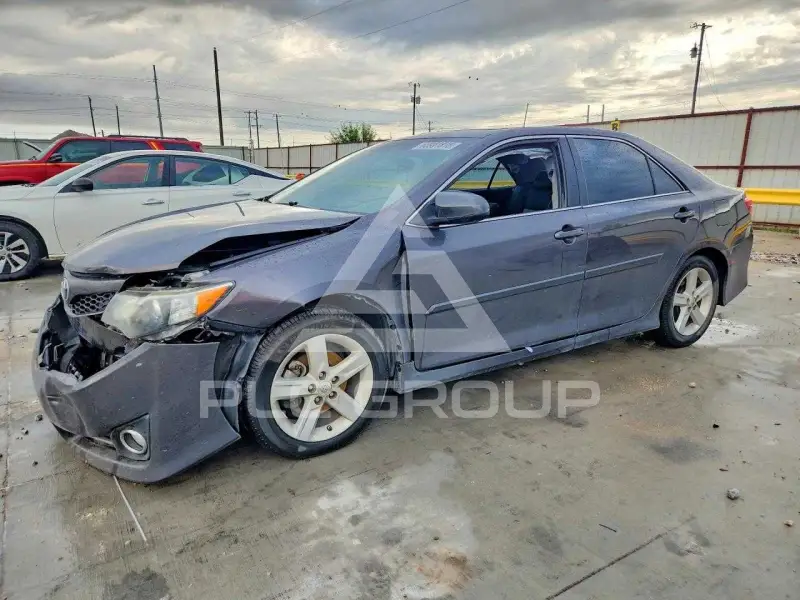 2014 Toyota CAMRY фото