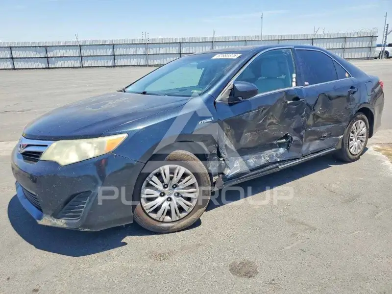 2014 Toyota CAMRY фото