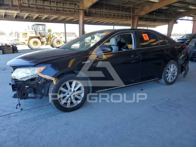 2014 Toyota CAMRY фото