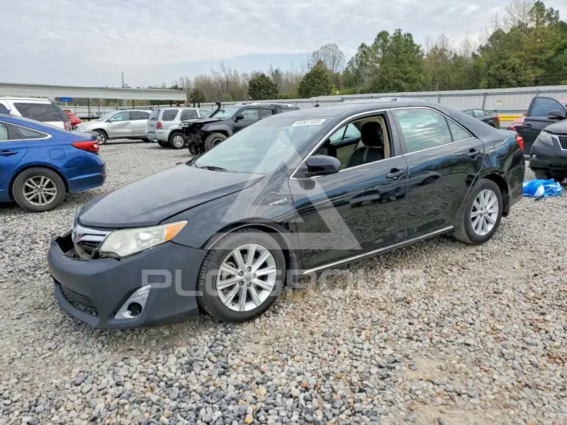 2014 Toyota CAMRY photo