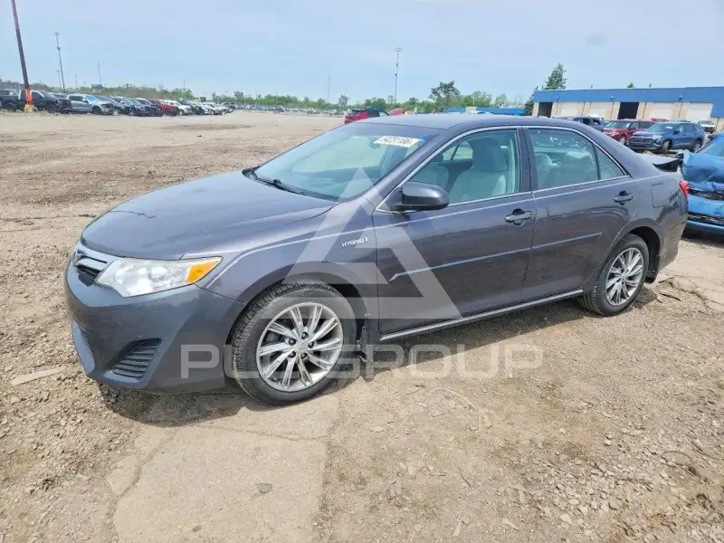 2014 Toyota CAMRY photo