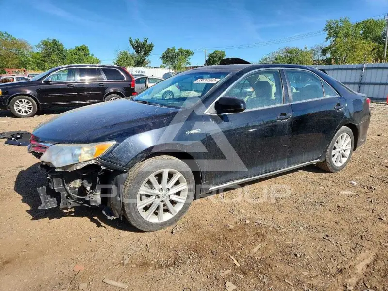2014 Toyota CAMRY photo