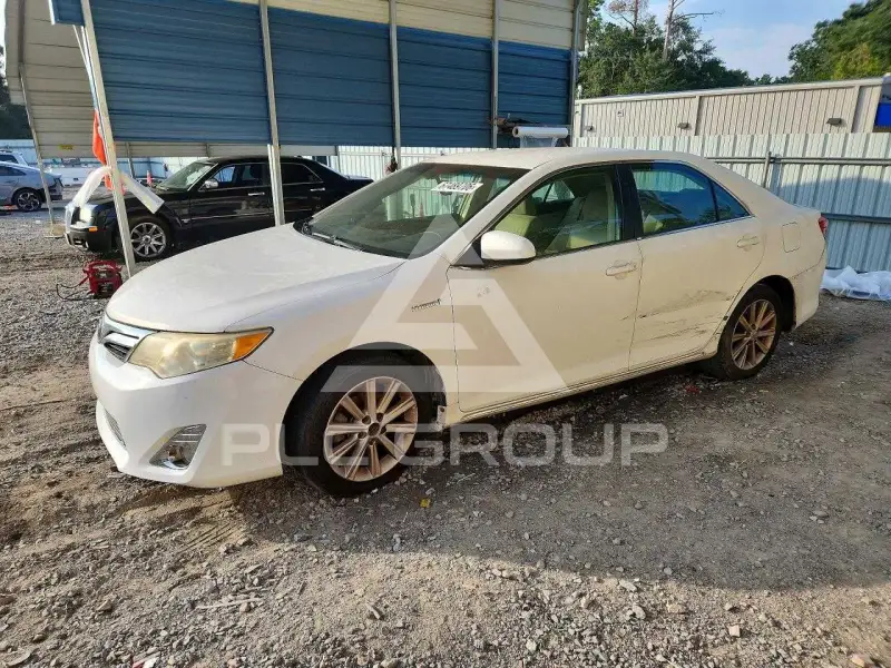 2014 Toyota CAMRY фото