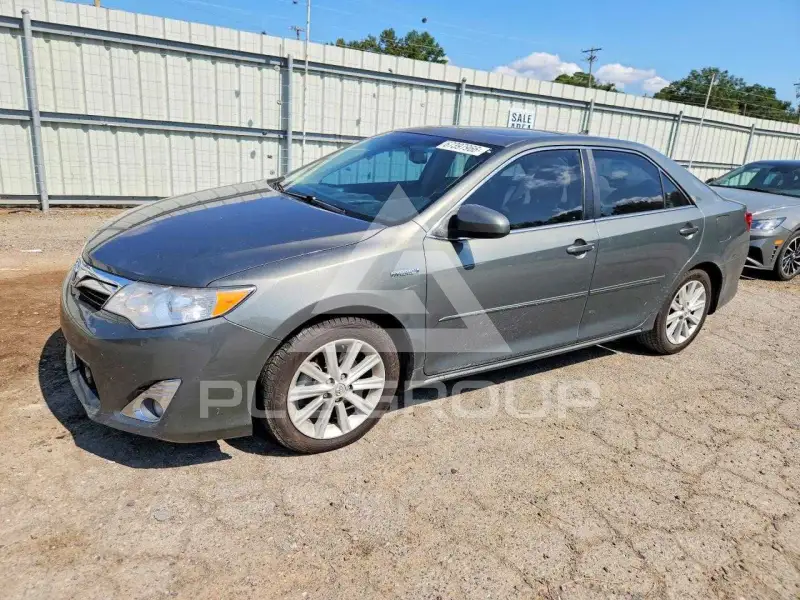 2014 Toyota CAMRY фото