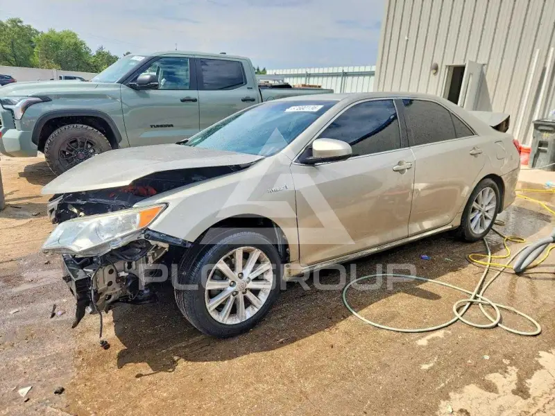 2014 Toyota CAMRY фото