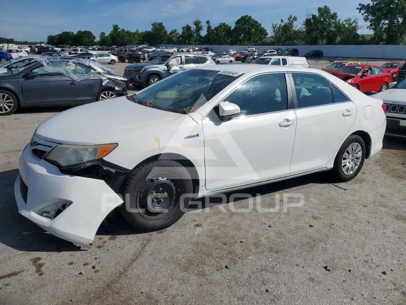 2014 Toyota CAMRY photo