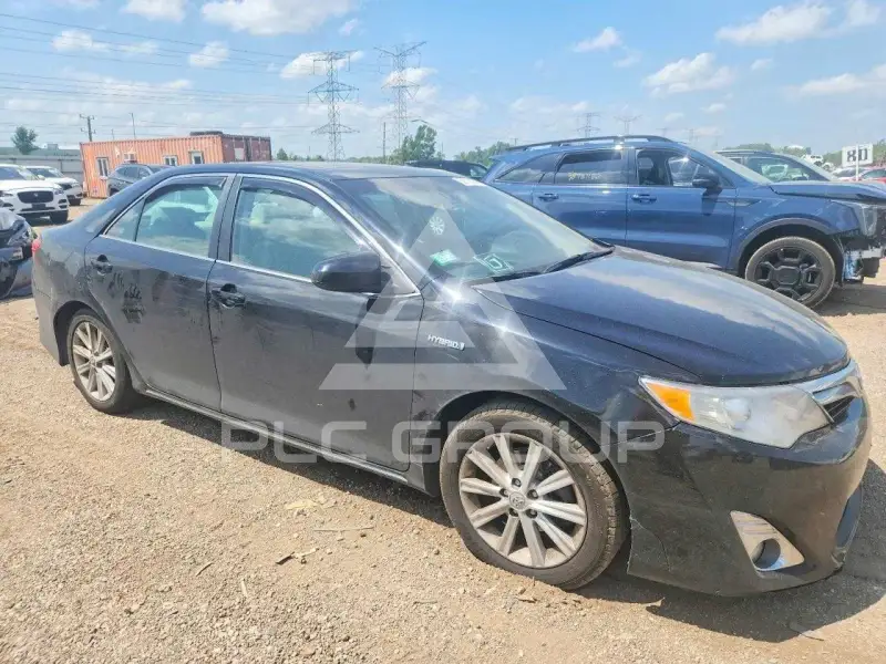 2014 Toyota CAMRY фото