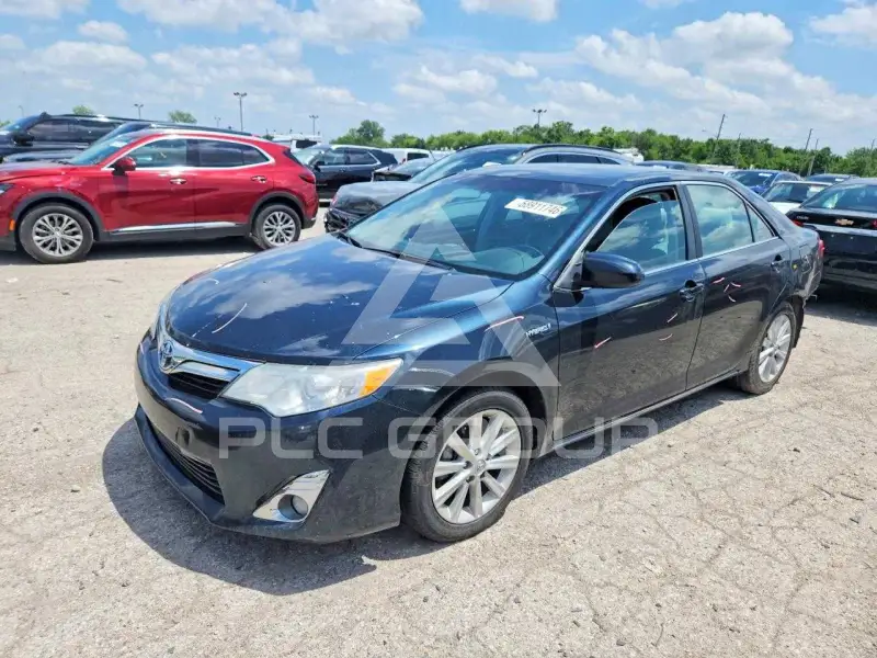 2014 Toyota CAMRY фото