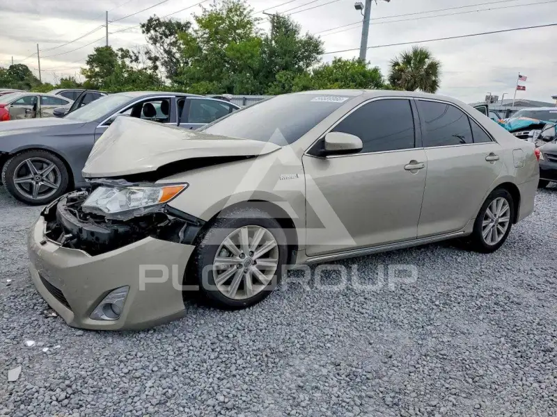 2014 Toyota CAMRY photo