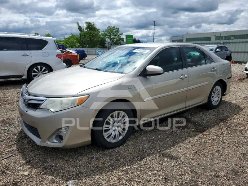 2014 Toyota CAMRY фото