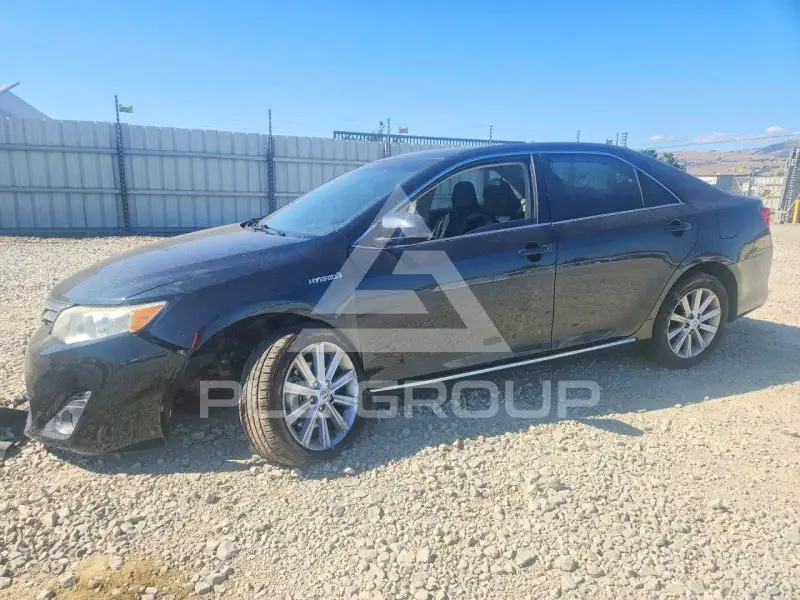 2014 Toyota CAMRY фото