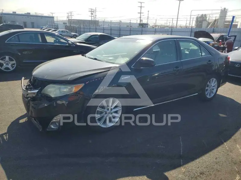 2014 Toyota CAMRY photo