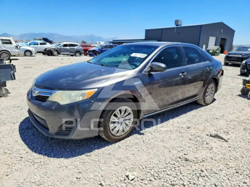 2014 Toyota CAMRY фото