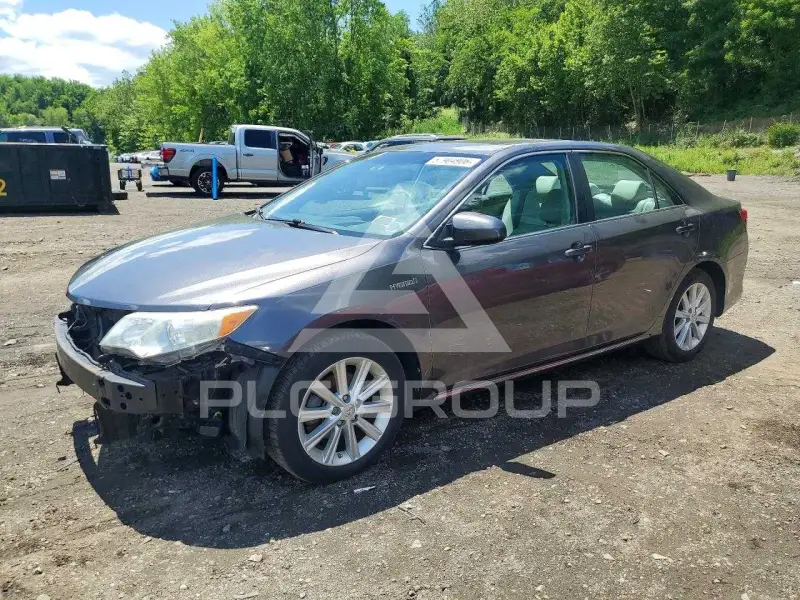 2014 Toyota CAMRY photo