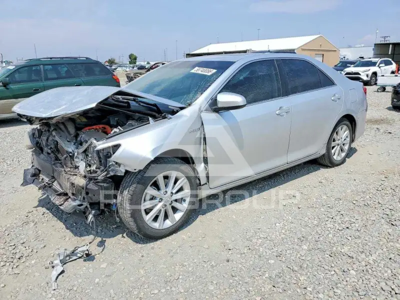 2014 Toyota CAMRY фото