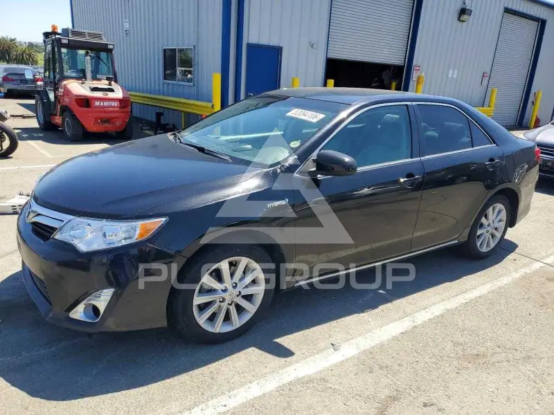 2014 Toyota CAMRY фото