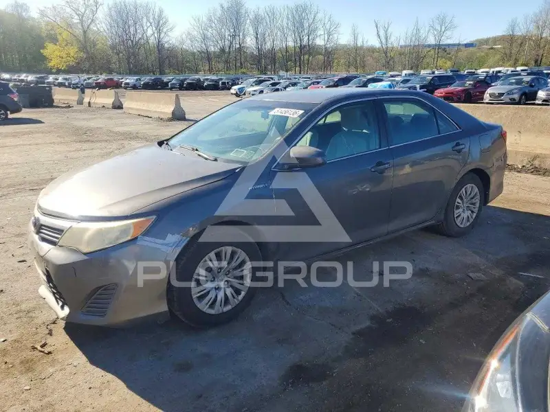 2014 Toyota CAMRY фото