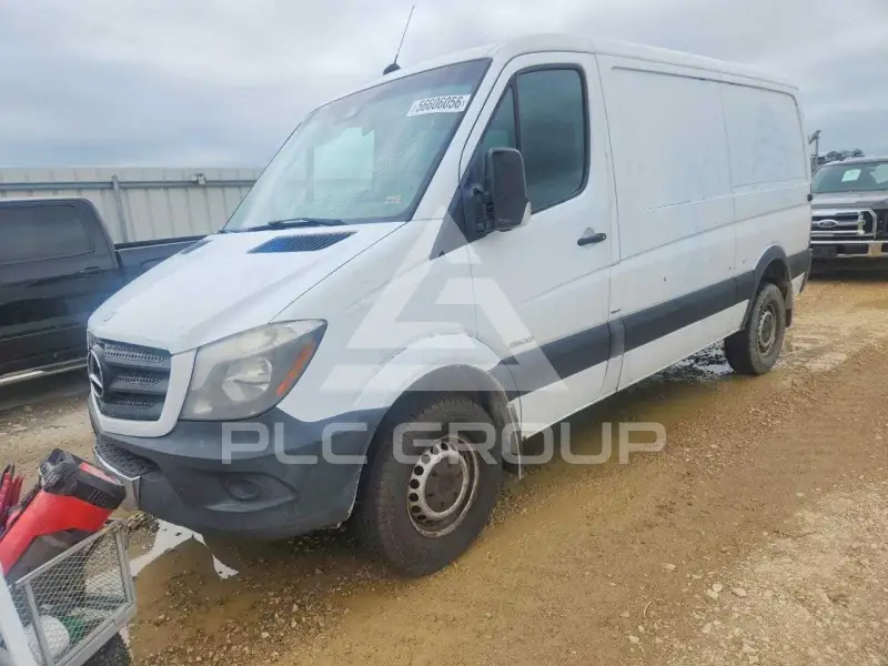 2014 Mercedes Benz Sprinter photo