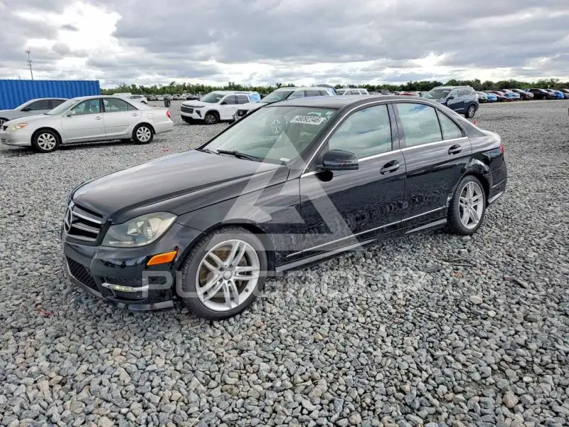 2014 Mercedes Benz C-Class фото