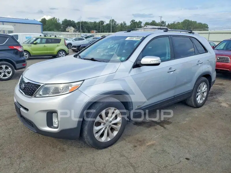2014 KIA Sorento photo