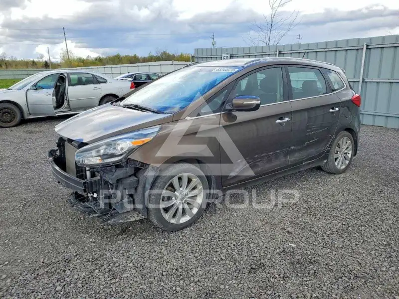 2014 KIA Rondo фото