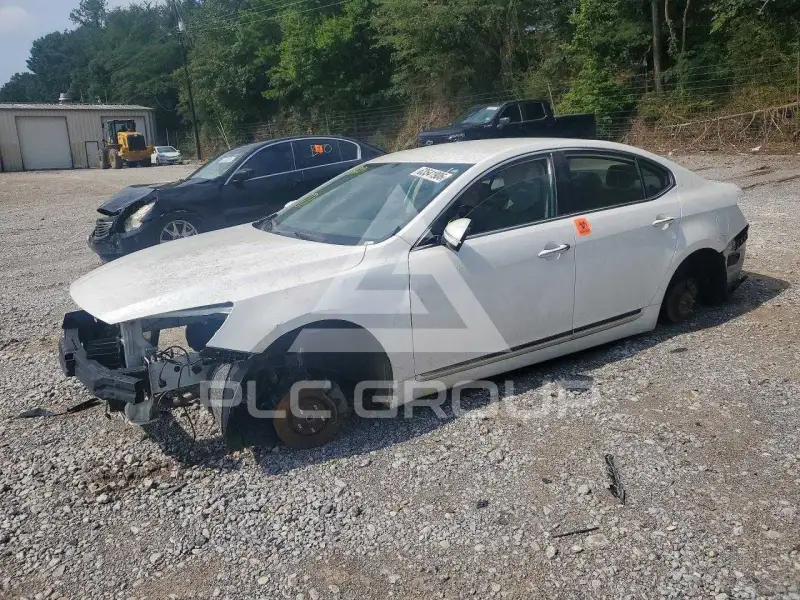 2014 KIA Cadenza photo