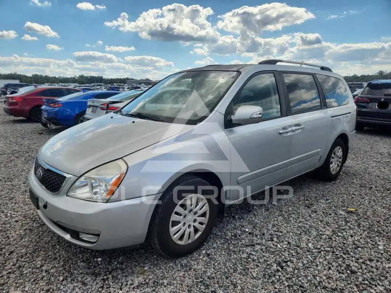2014 KIA Sedona фото