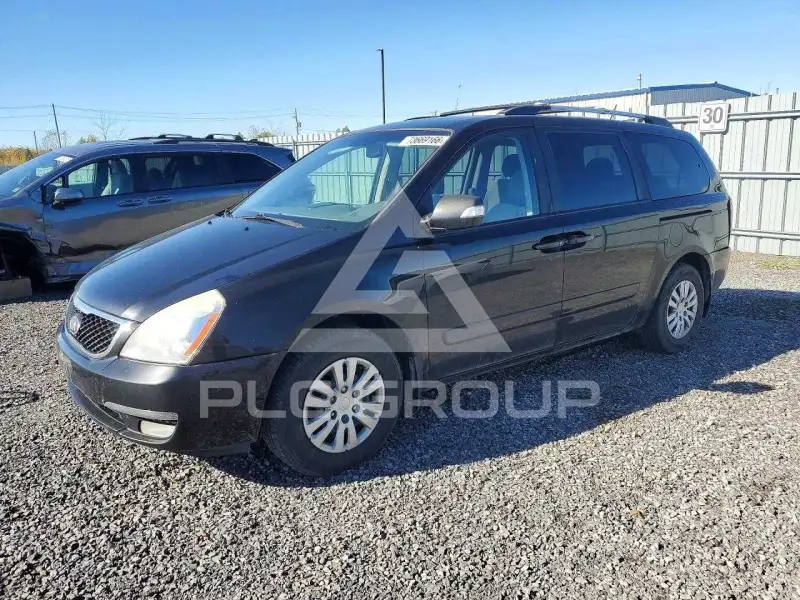 2014 KIA Sedona photo