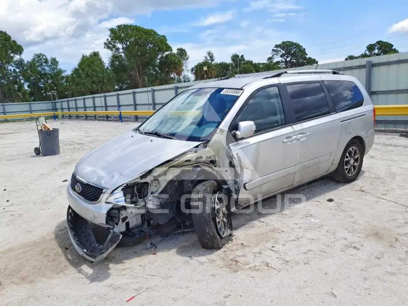 2014 KIA Sedona фото